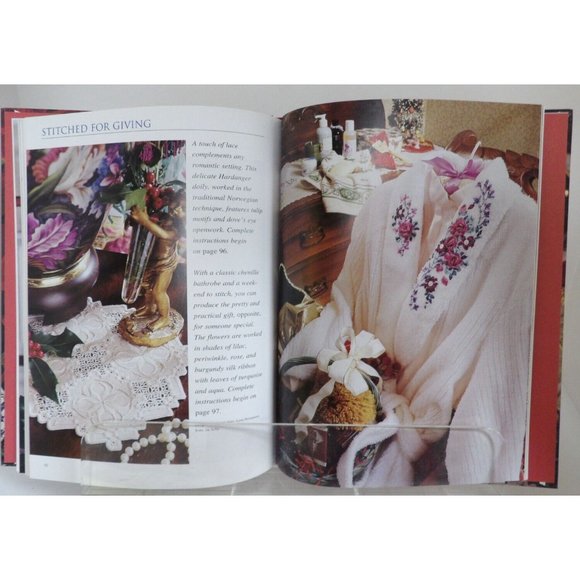 A Cross Stitch Christmas by Better Homes & Gardens "The Season for Stitching" 98 - Picture 13 of 15